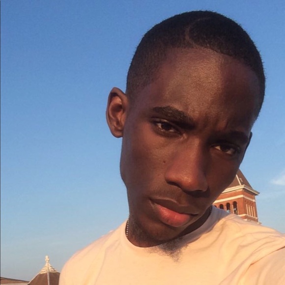 Meet your Posher, Andre - Picture 1 of 1